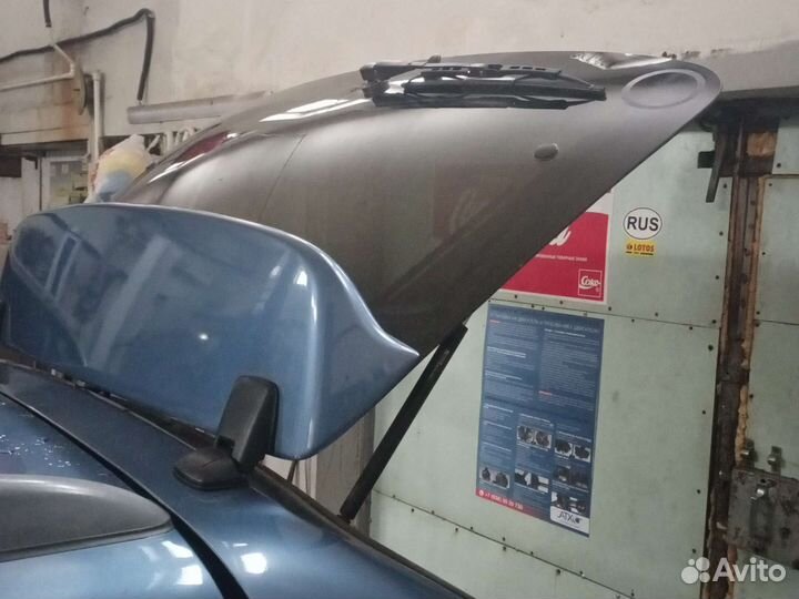 Стекло заднее Мазда капелла универсал GW