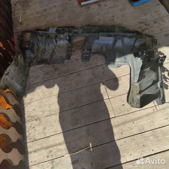 Защита двигателя пластик