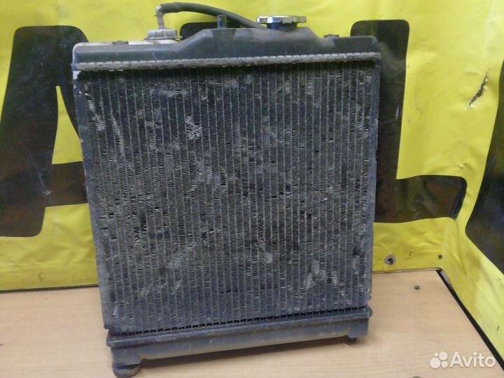 Радиатор двс honda hr-v