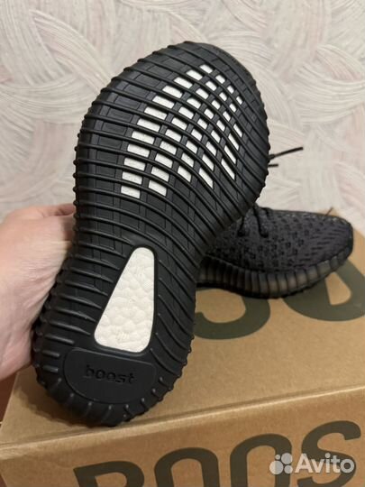 Детские кроссовки adidas yeezy boost 350