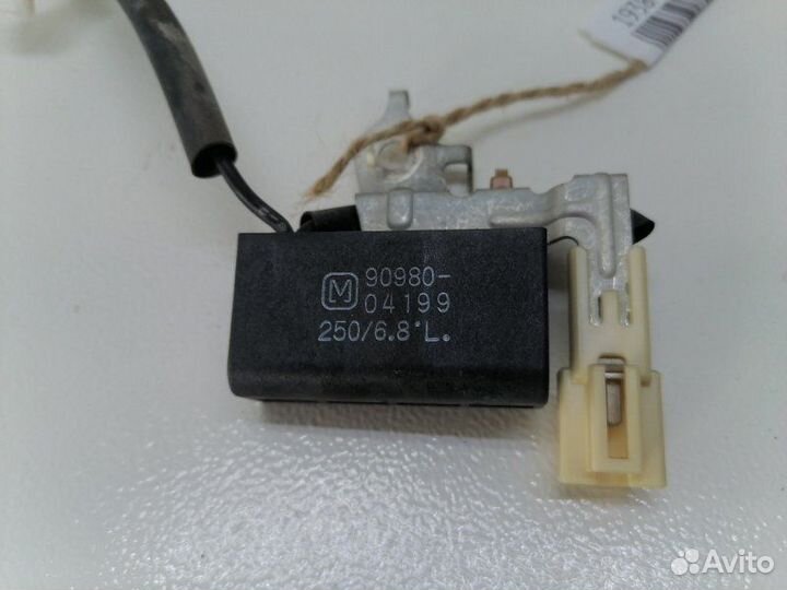 Конденсатор Toyota Corolla E150