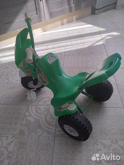 Детский трехколесный велосипед