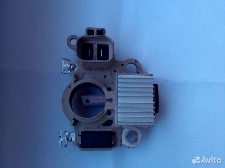 Регулятор напряжения генератора