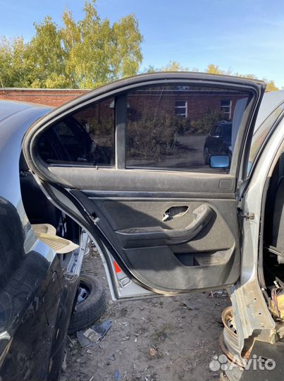 Дверь задняя левая бмв Е39