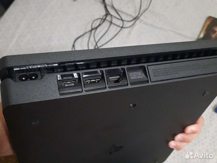 Sony PS4 slim 1tb