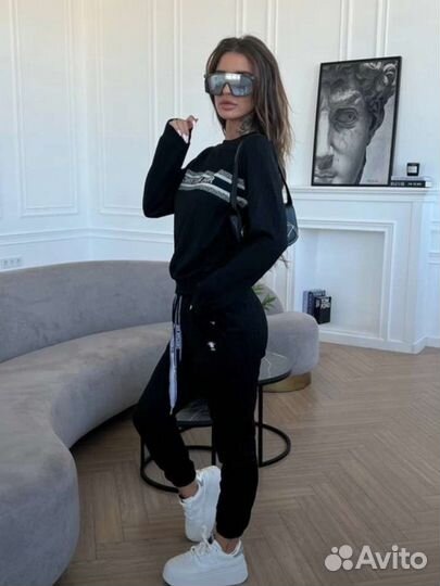 Спортивный костюм женский новый