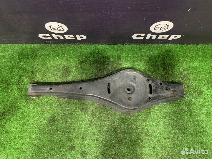 Рычаг подвески нижний задний правый Volkswagen