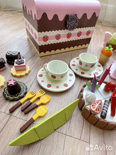 Детская кондитерская из дерева