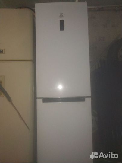 Холодильник indesit no frost 184см