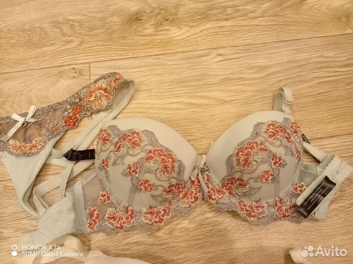 Бюстгальтер