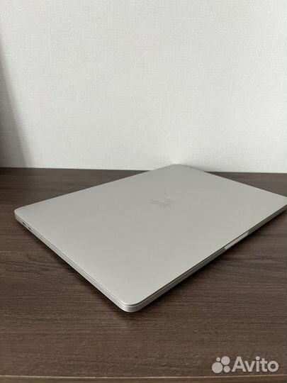 Apple MacBook Pro 13 2019