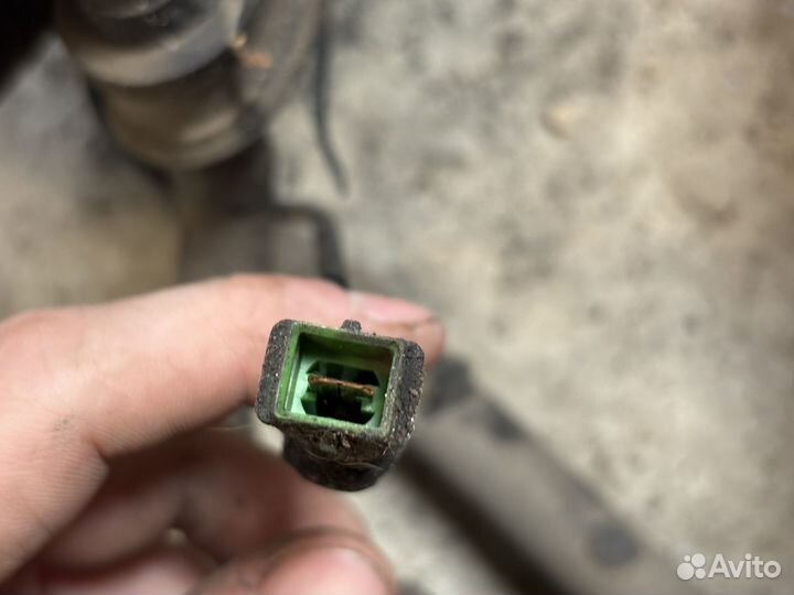 Компрессор кондеционера passat b5 8d0260808