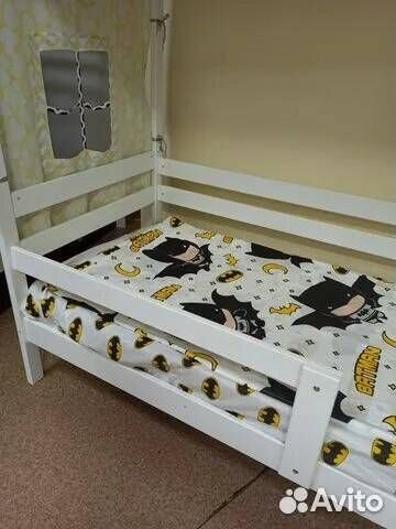 Кровать-домик из массива березы