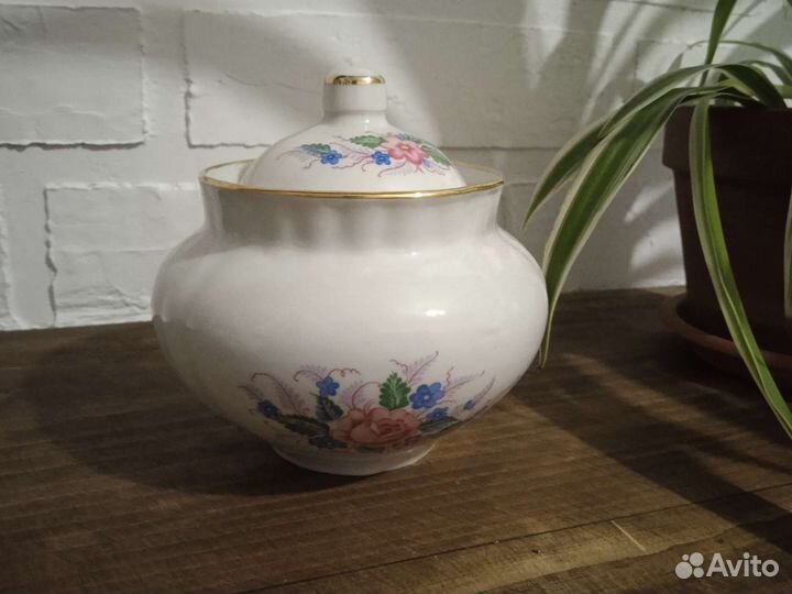 Сахарницы, чайник заварочный