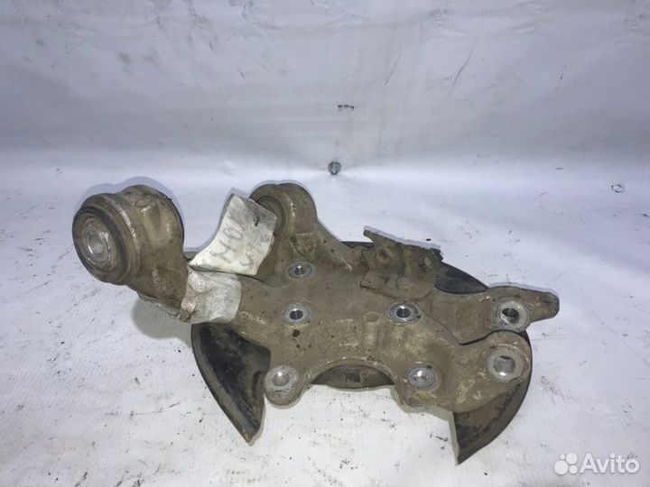 Поворотный кулак задний правый Honda Civic 4D