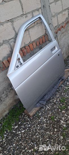 Дверь передняя левая priora