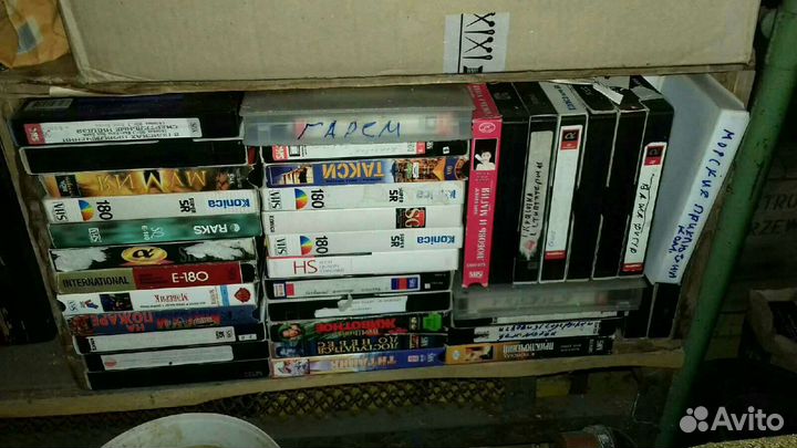 Видеокассеты с фильмами