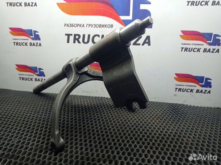 Вилка включения передач кпп ZF