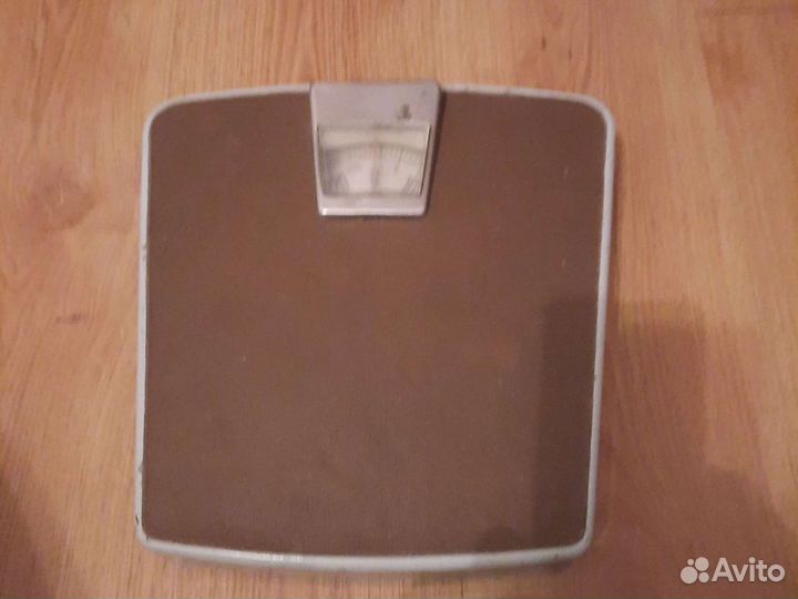 Весы напольные механические бу СССР