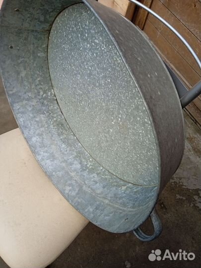 Тазик оцинкованный бу