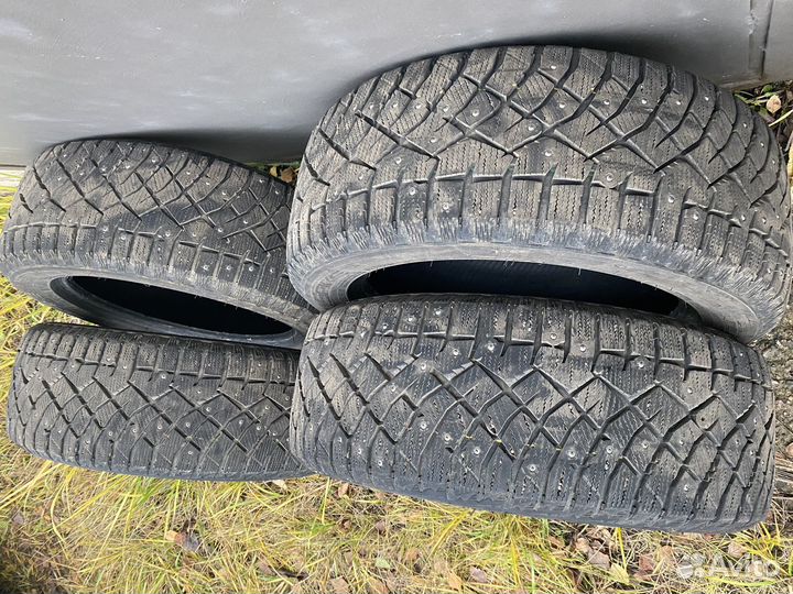 Nitto Therma Spike 205/55 R16