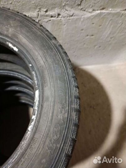 Dunlop SP Winter Ice 01 195/65 R15 197W