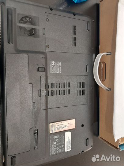 Ноутбук EMachines E525 б/у