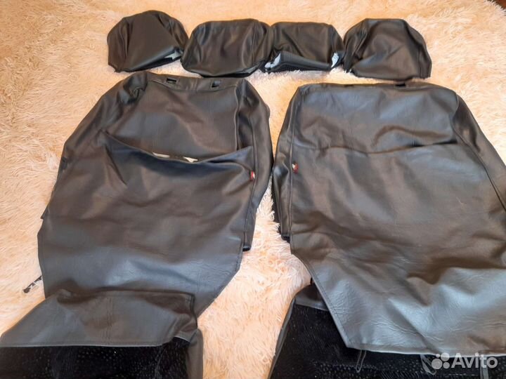 Автомобильные чехлы на Ауди 80