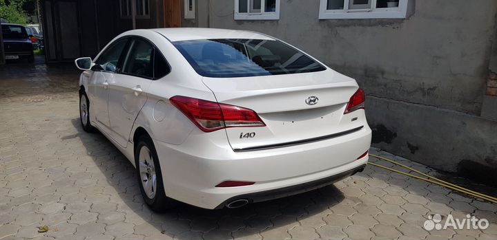 Фары на Huyndai i40