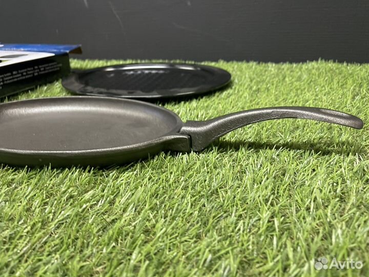 Чугунная сковорода со съемной ручкой Napoleon