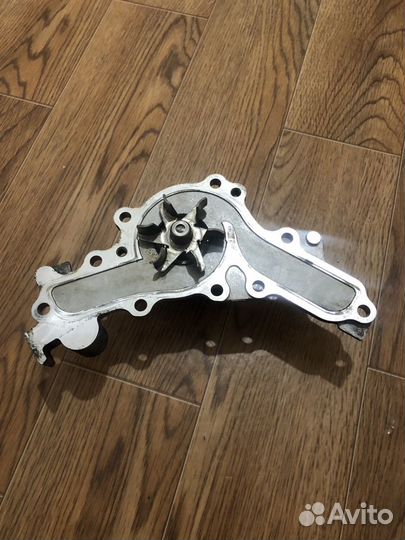 Помпа Mitsubishi outlander xl 3.0 V6