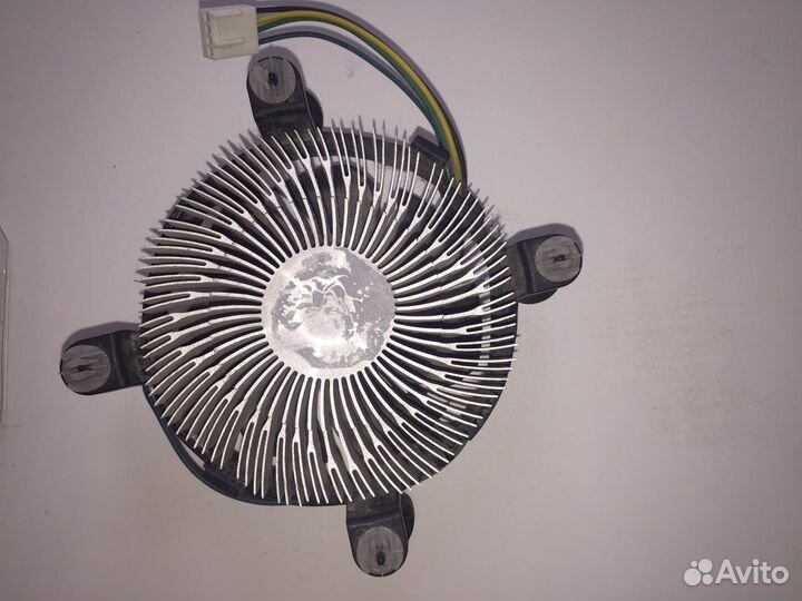 Intel(R) Pentium(R) CPU G645 2.90GHz +кулер к нему