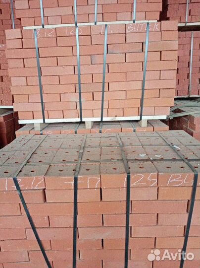 Кирпич красный