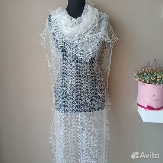 Пуховый палантин. новый