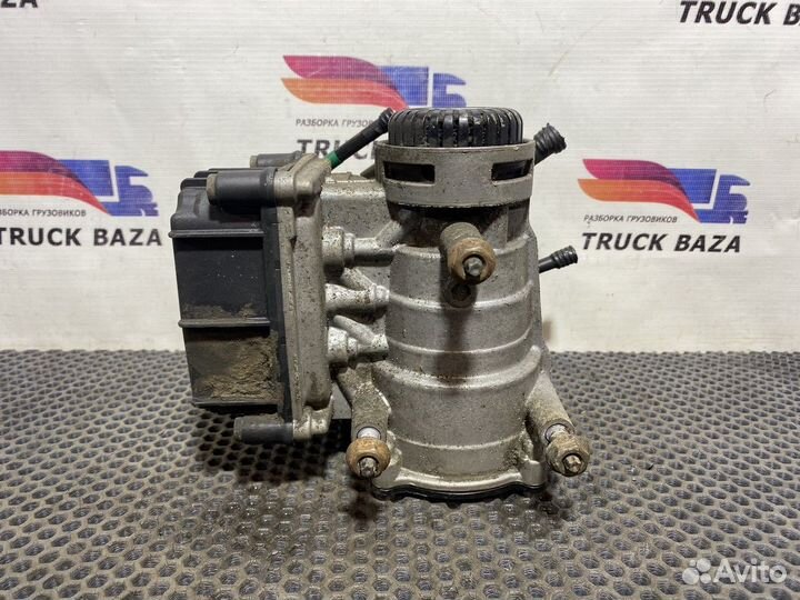 Кран управления тормозами прицепа камаз 5490