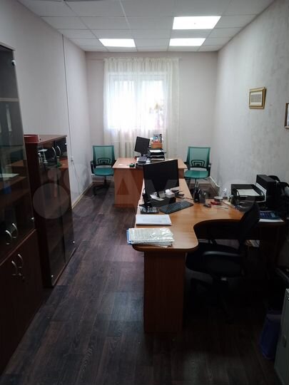 Офис с складом, 20 м²+13 м²