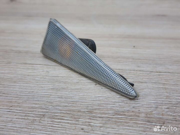 Повторитель поворотника Renault Megane II Scenic