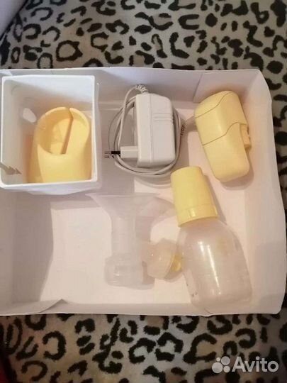 Молокоотсос medela электрический