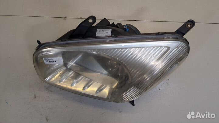 Фара (передняя) Toyota RAV 4, 2002