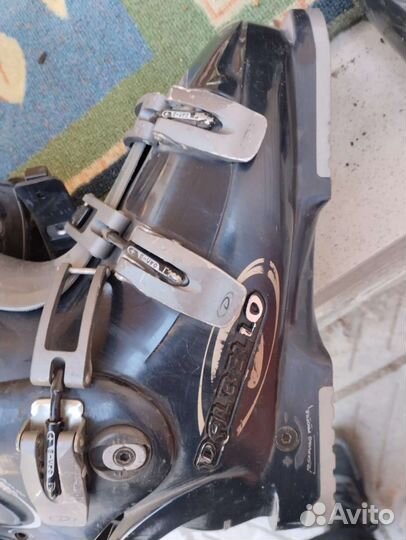 Горнолыжные ботинки