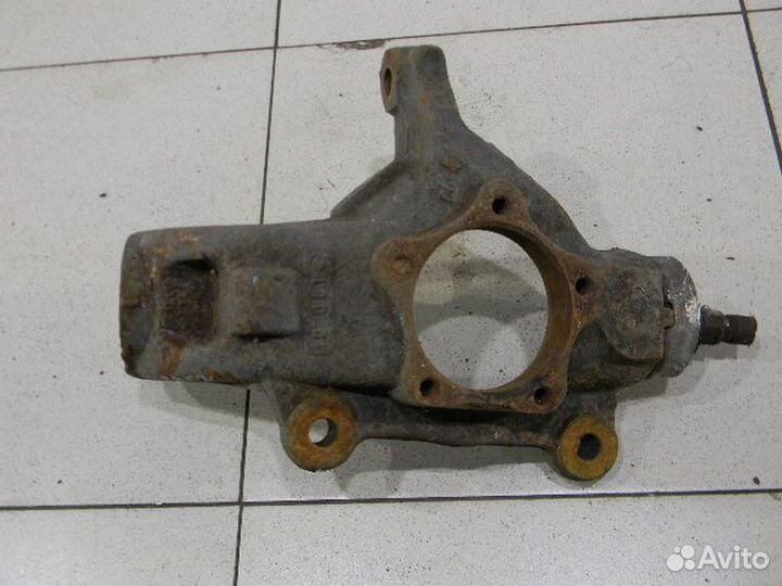 Кулак передний левый Форд