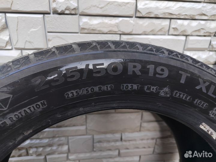 Continental ContiVikingContact 7 235/50 R19