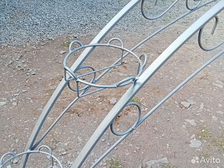 Подставка для цветов садовая уличная