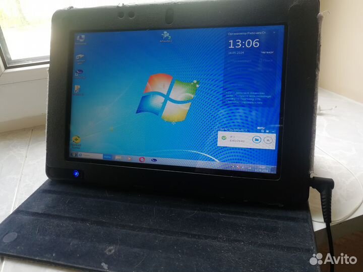 Планшет Acer iconia tab w500