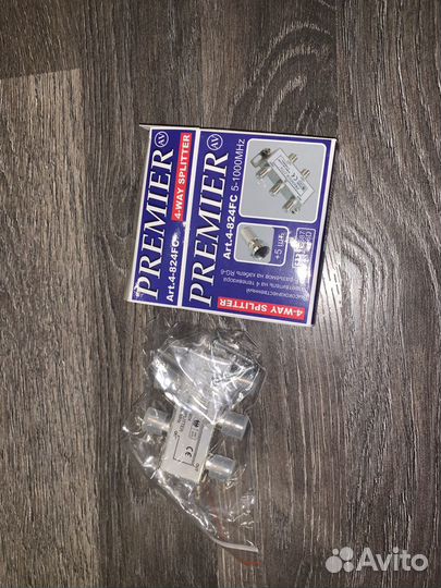 Premier 4-way splitter 4-824fc