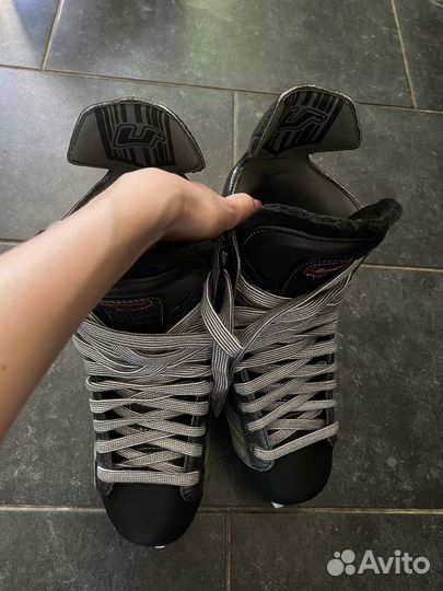 Коньки хоккейные CCM U+10 SR 8,5E