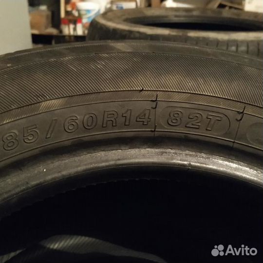 Yokohama BluEarth AE01 185/60 R14