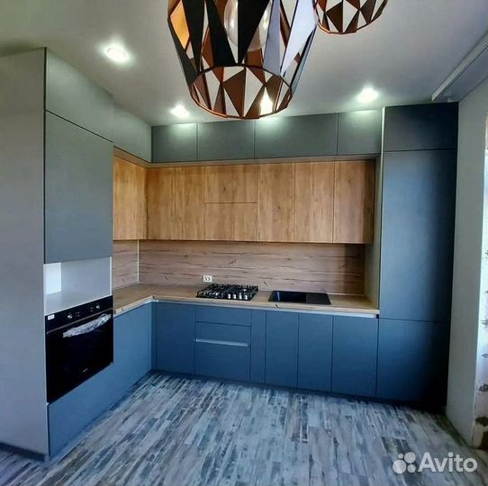 Кухня угловая белая