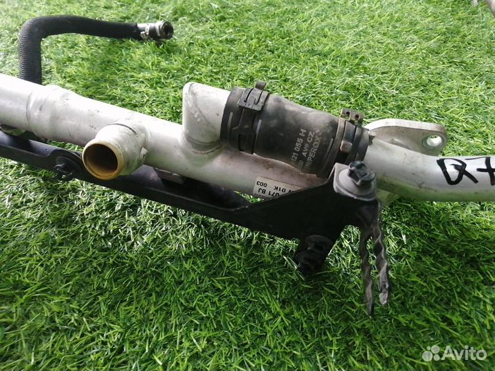 Патрубок системы охлаждения левый Audi Q7 4L BAR