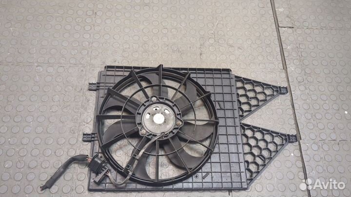 Вентилятор радиатора Nissan Juke